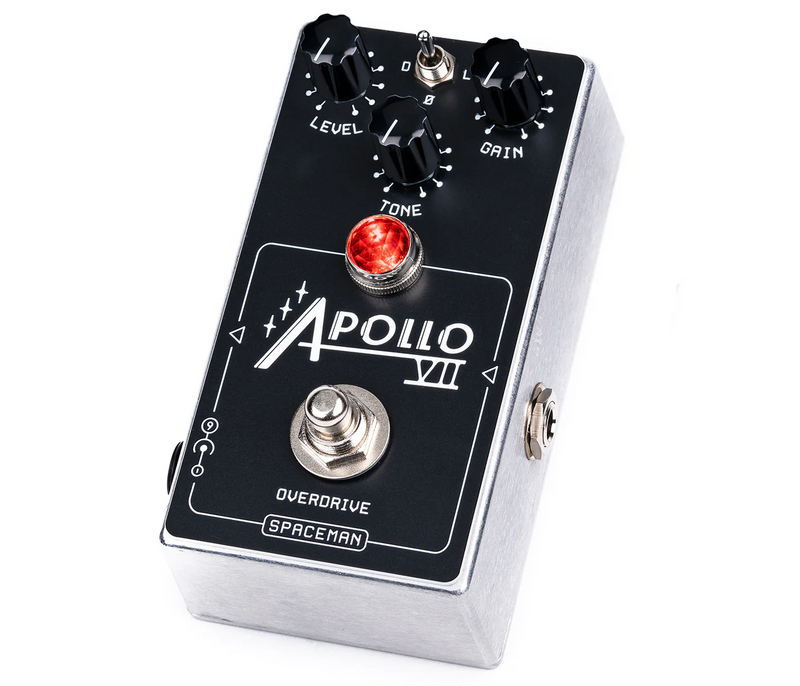 Spaceman Apollo VII Tremolo is a versatile guitar effect pedal, featuring tremolo for added depth to your sound. With its innovative design and top-notch components, this pedal delivers exceptional performance and unmatched drive. Take your guitar