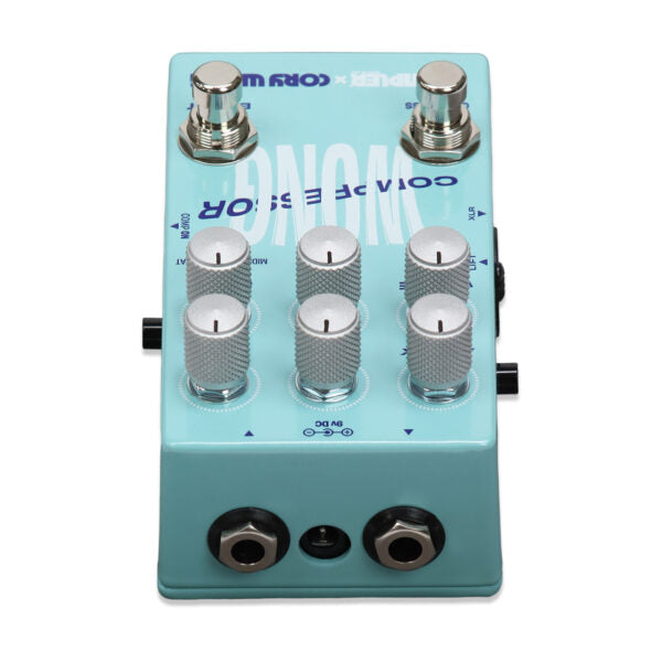 The Wampler Cory Wong Signature Compressor is a signature pedal loved by Cory Wong. It features a blue design with four knobs for precise control over your guitar's dynamics.